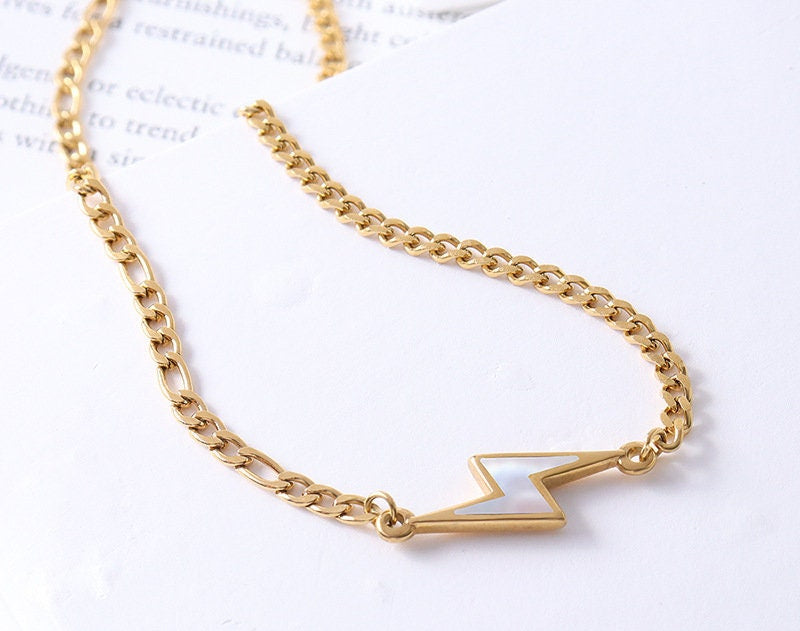 Pearl Lightning Bolt Necklace Gold & Silver