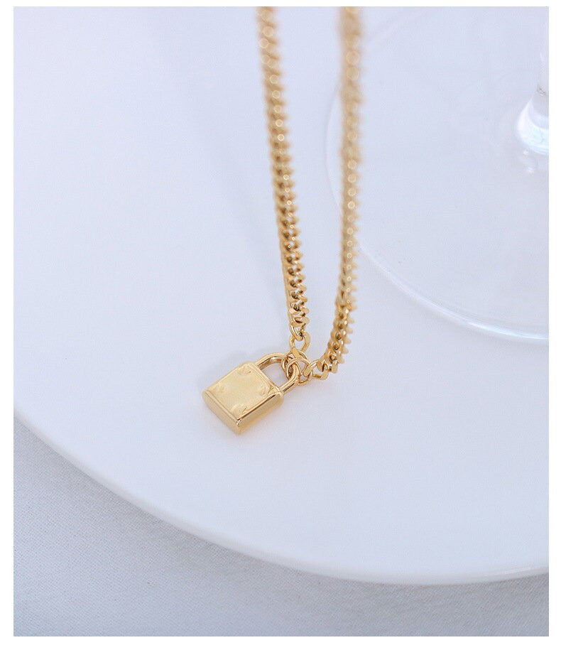 Gold And Silver Lock Style Necklace