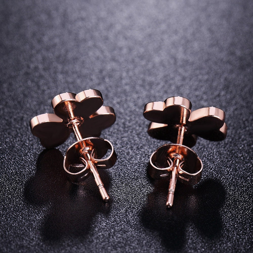 Clover Loveheart Earring
