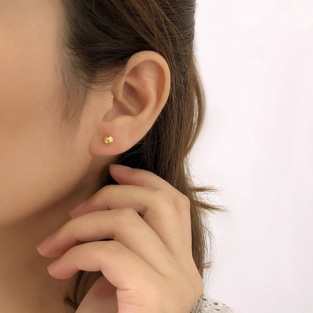 Gold Ball Stud Earrring